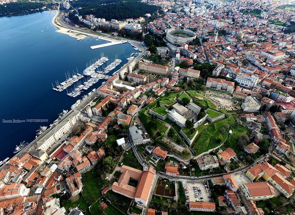 Top App 5 Min Arena Amphitheater Pula Exteriér fotografie